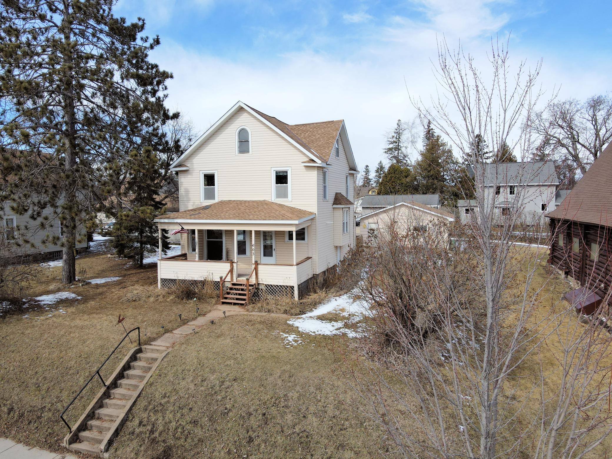 603 Cole Street, Coleraine, Minnesota image 1
