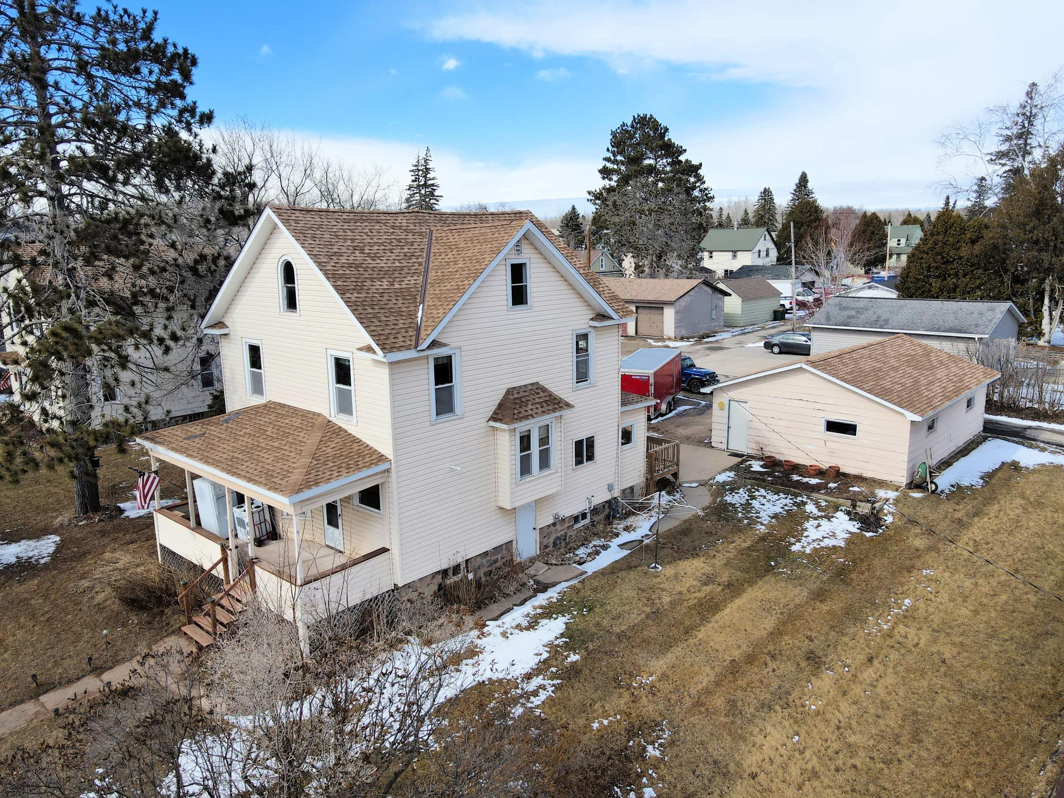 603 Cole Street, Coleraine, Minnesota image 2