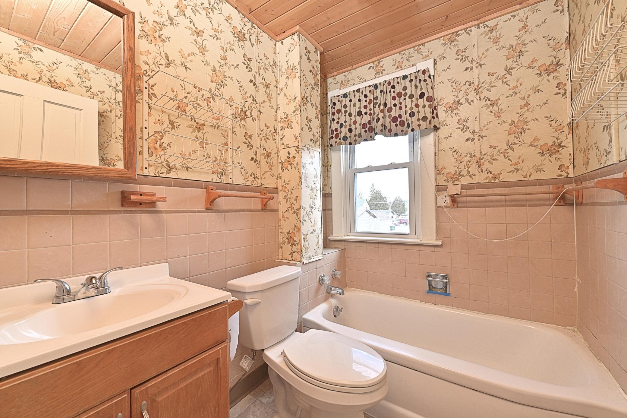 603 Cole Street, Coleraine, Minnesota image 22