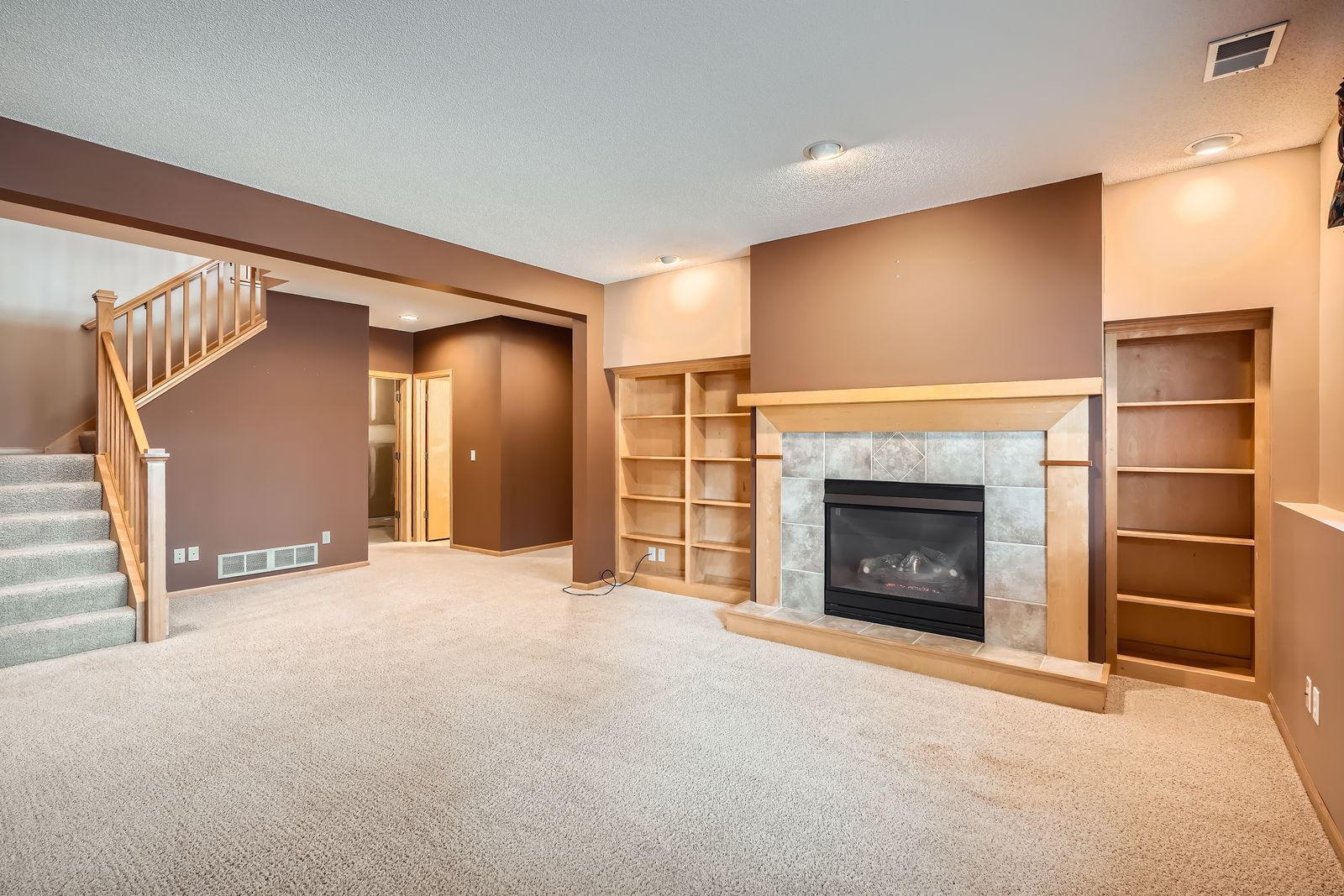 14515 Hunters Lane, Savage, Minnesota image 18