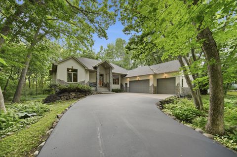 Homes For Sale - 9663 Woodlawn Place<br/> Champlin, MN 55316