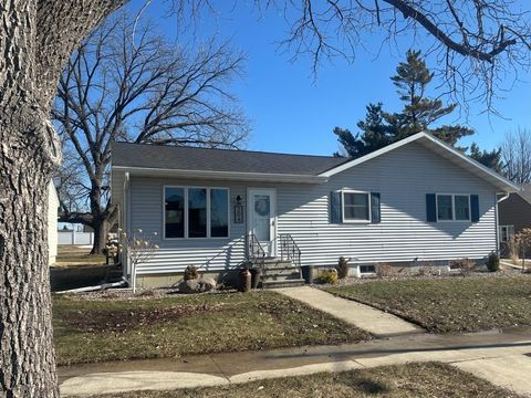Homes For Sale - 204 NW 2nd Street<br/> Adams, MN 55909