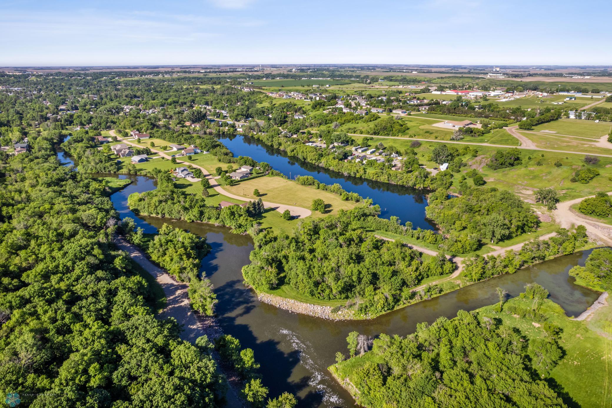 1502 Island Park Drive, Jamestown, North Dakota image 7