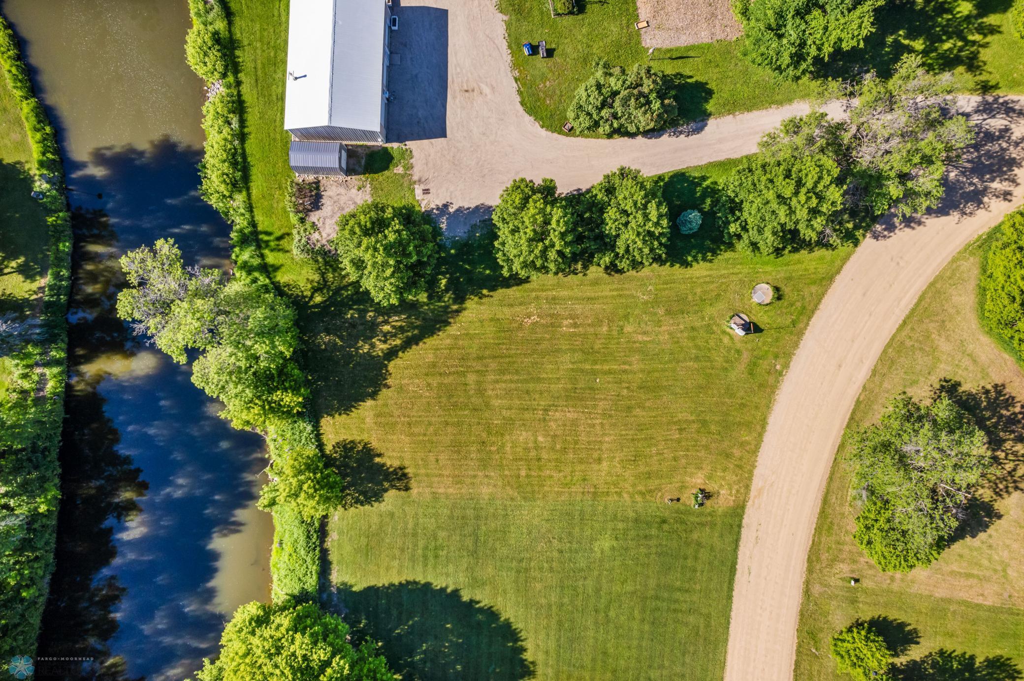 1502 Island Park Drive, Jamestown, North Dakota image 6