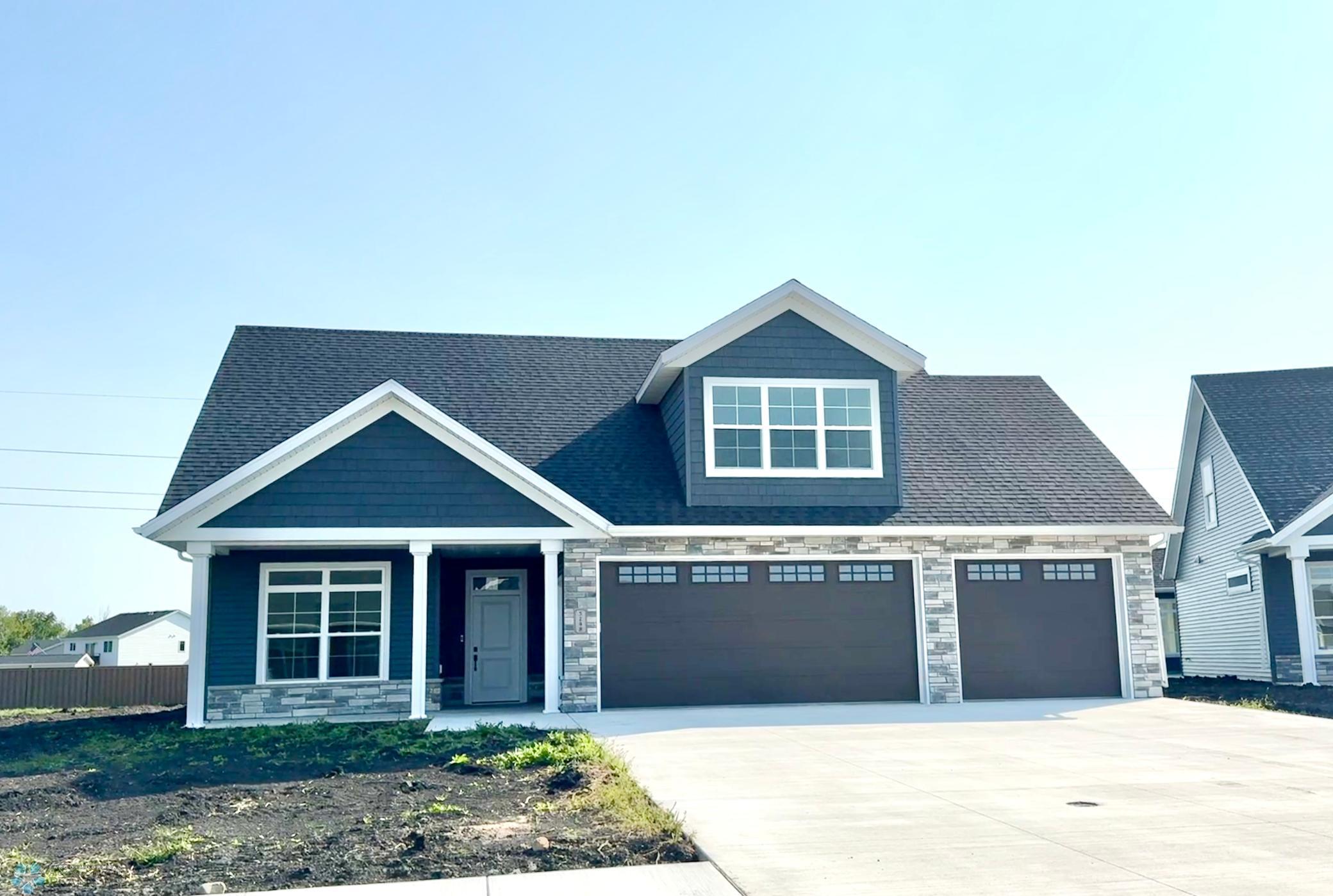 West Fargo, North Dakota 58078, United States, 3 Bedrooms Bedrooms, ,3 BathroomsBathrooms,Residential,Pending,44982