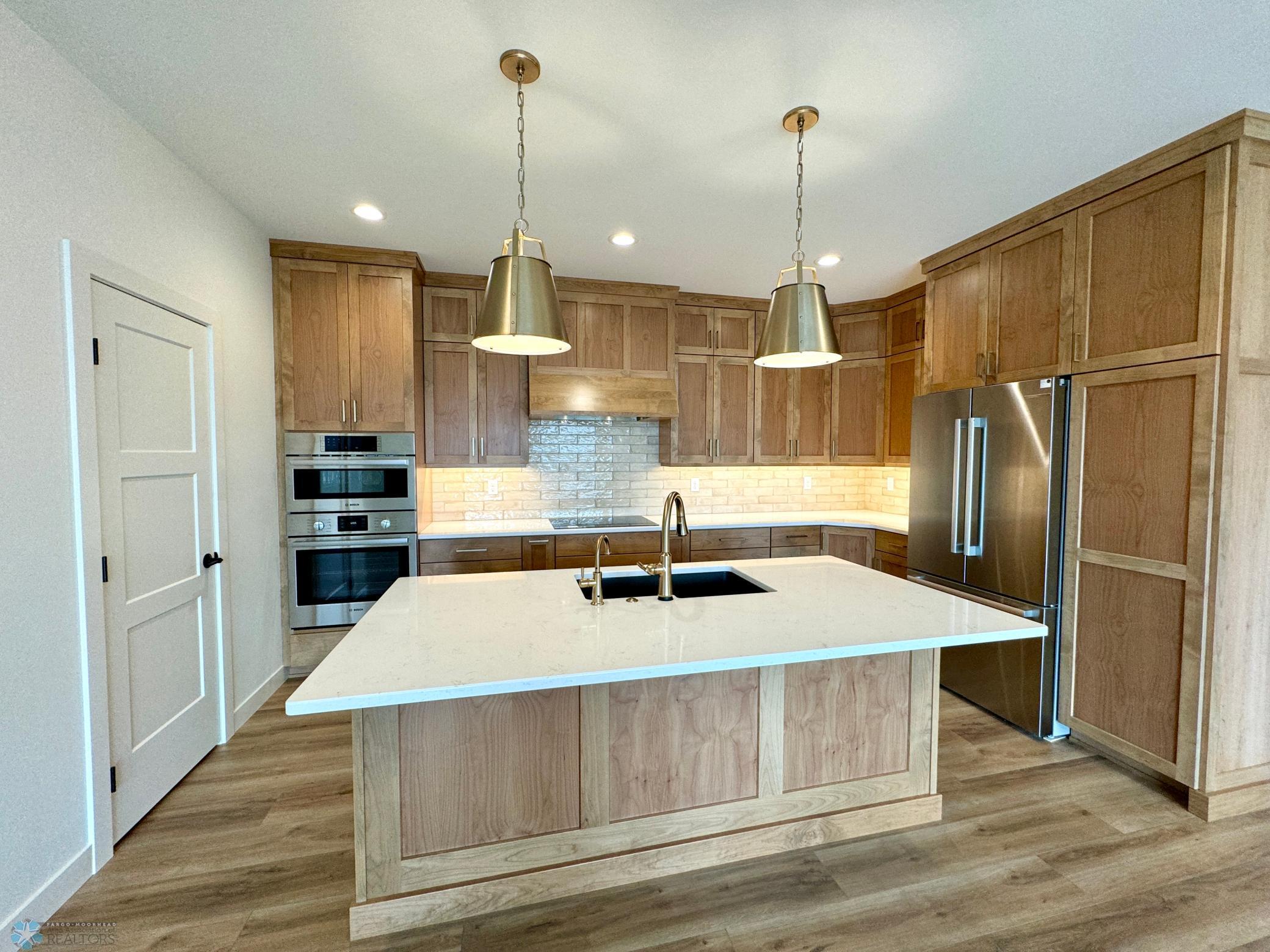 West Fargo, North Dakota 58078, United States, 3 Bedrooms Bedrooms, ,3 BathroomsBathrooms,Residential,Pending,44982