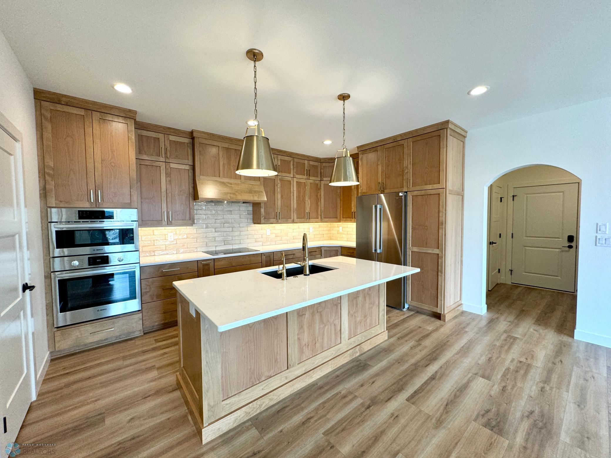 West Fargo, North Dakota 58078, United States, 3 Bedrooms Bedrooms, ,3 BathroomsBathrooms,Residential,Pending,44982