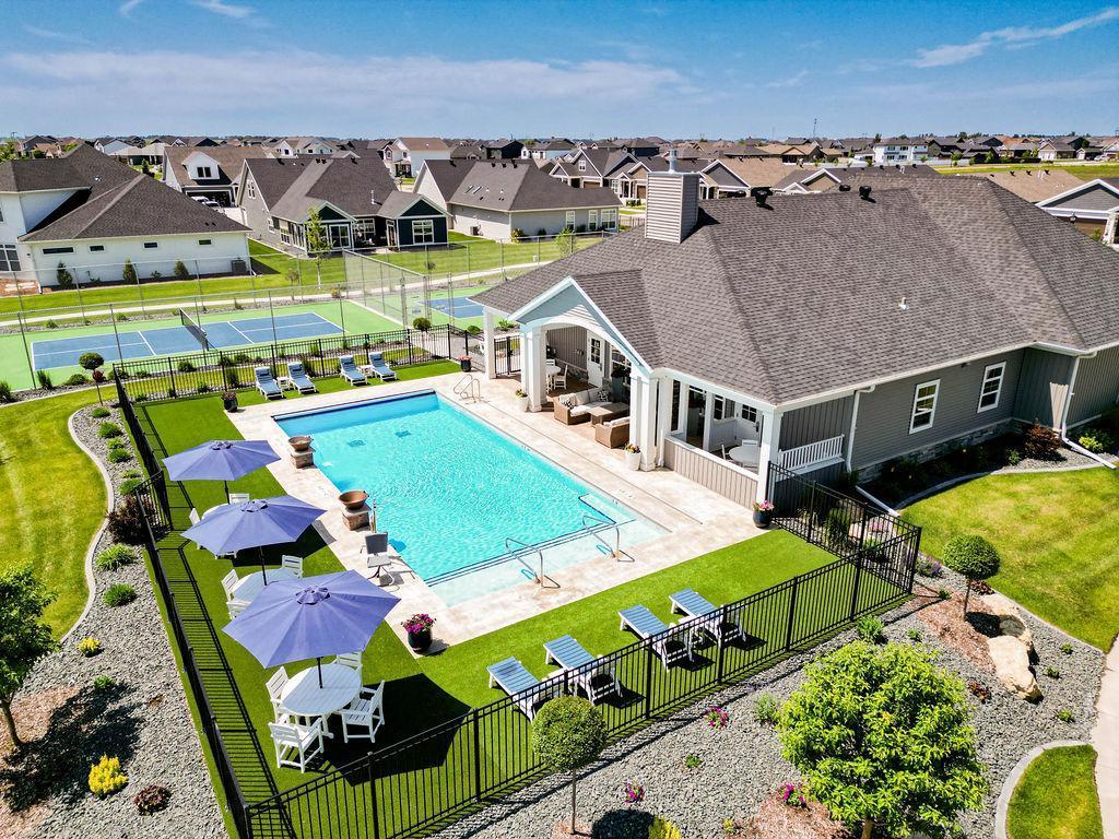 West Fargo, North Dakota 58078, United States, 4 Bedrooms Bedrooms, ,2 BathroomsBathrooms,Residential,Active,240129