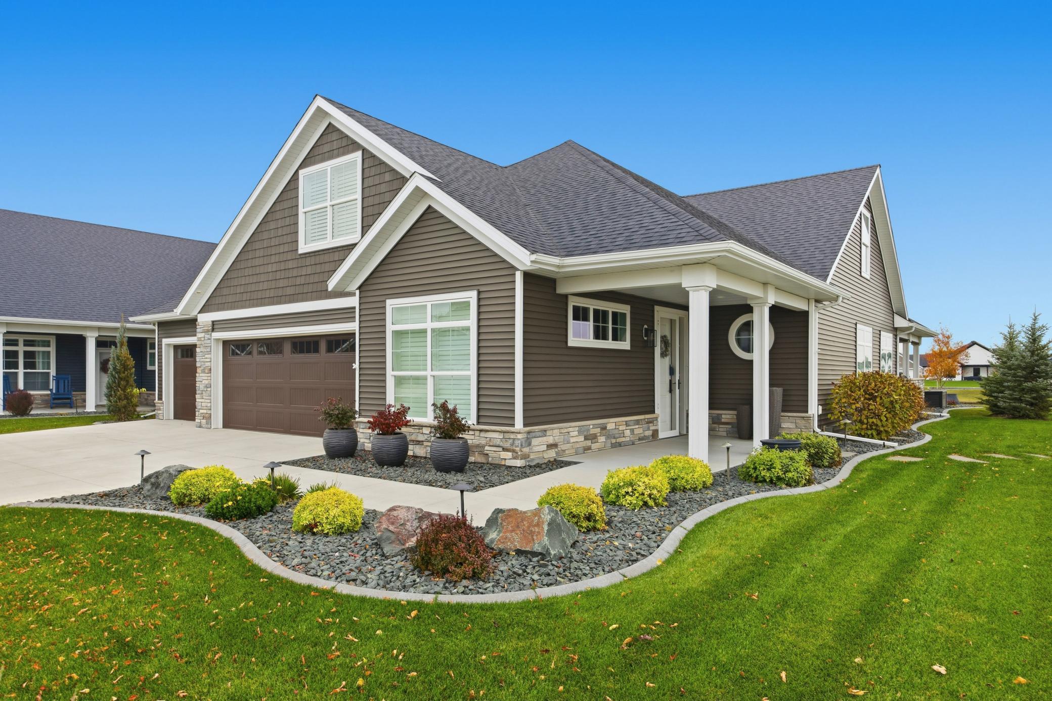 West Fargo, North Dakota 58078, United States, 4 Bedrooms Bedrooms, ,2 BathroomsBathrooms,Residential,Active,240129