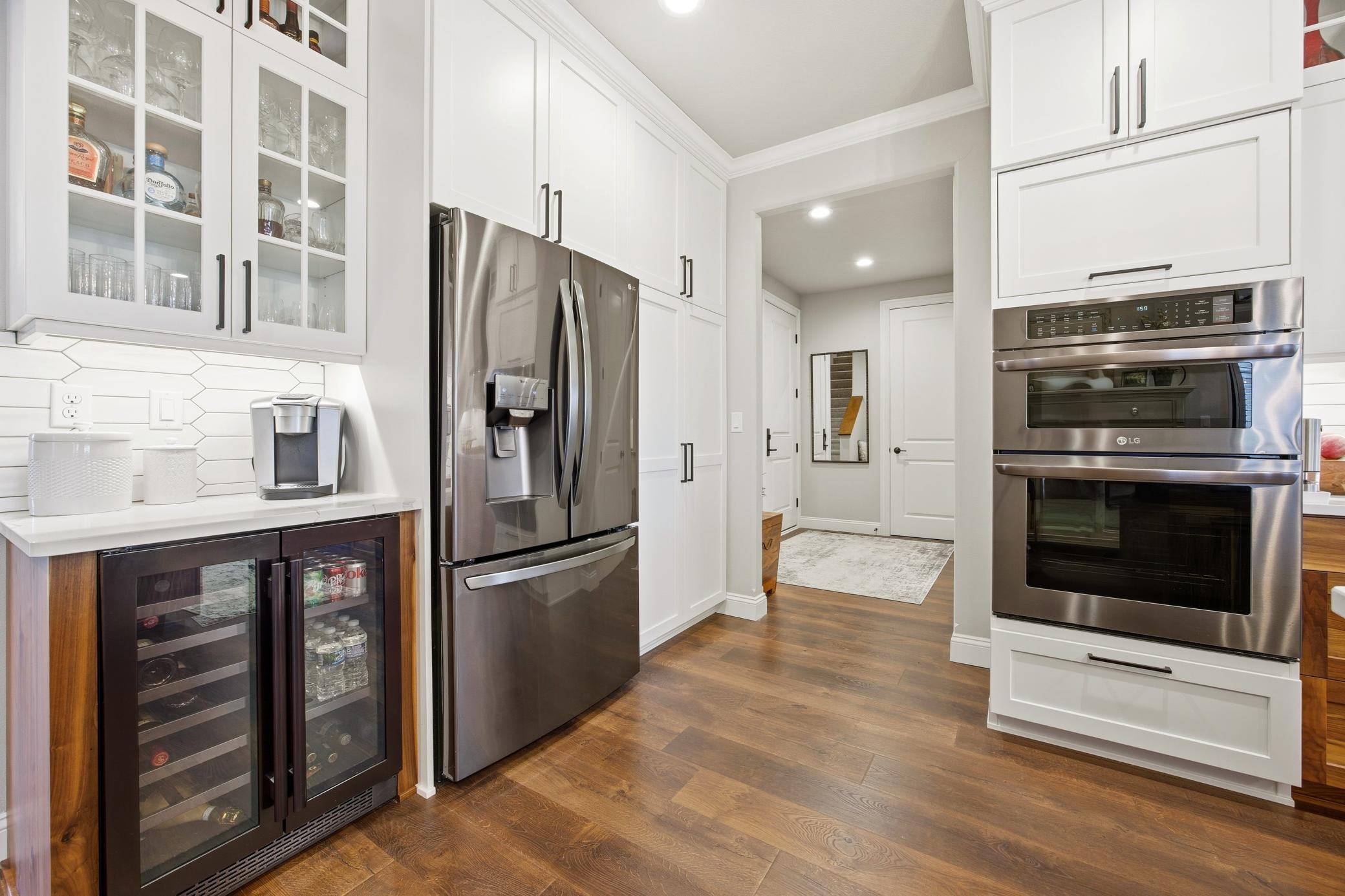 West Fargo, North Dakota 58078, United States, 4 Bedrooms Bedrooms, ,2 BathroomsBathrooms,Residential,Active,240129