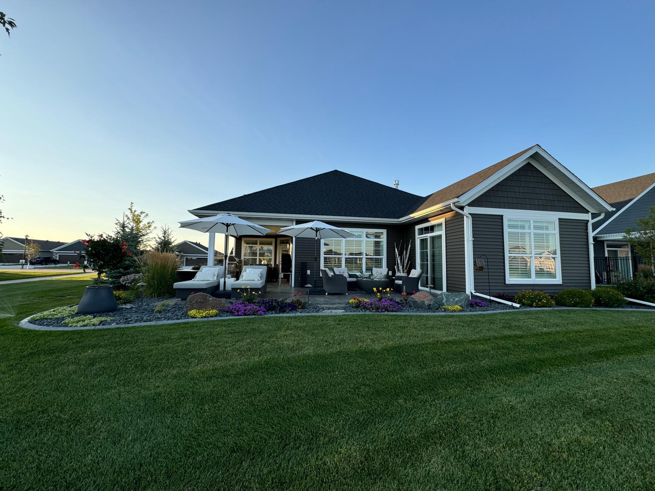 West Fargo, North Dakota 58078, United States, 4 Bedrooms Bedrooms, ,2 BathroomsBathrooms,Residential,Active,240129