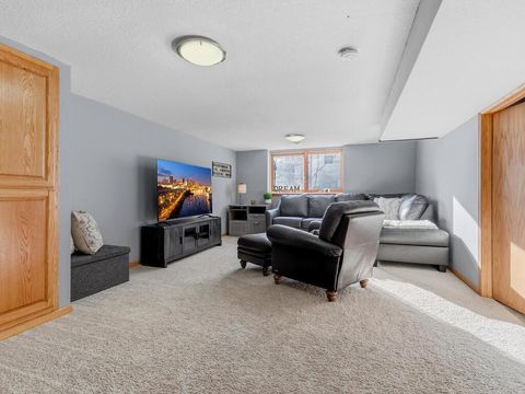 Homes For Sale - 1541 60th Avenue<br/> Fridley, MN 55432