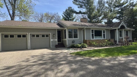 Homes For Sale - 2820 Washta Bay Road<br/> Excelsior, MN 55331