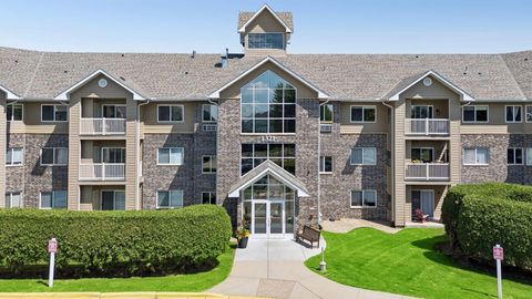 Condo For Sale - 1321 Lake Drive<br/> Chanhassen, MN 55317