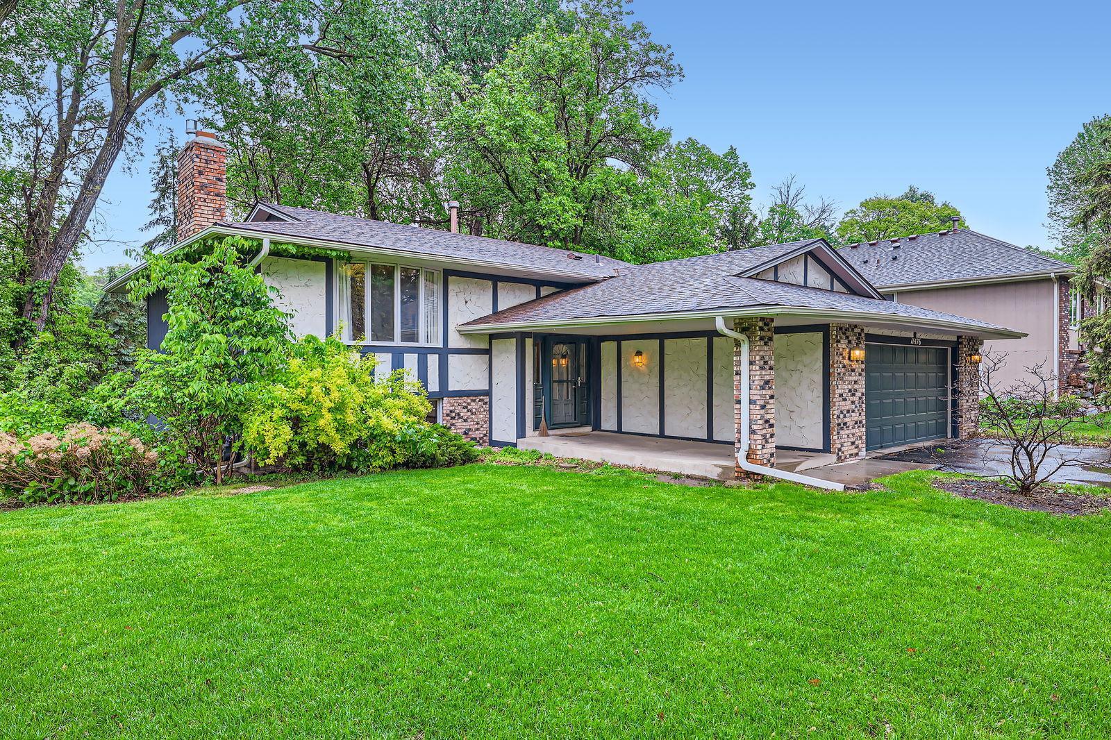 11476 65th Place, Maple Grove, Minnesota image 2