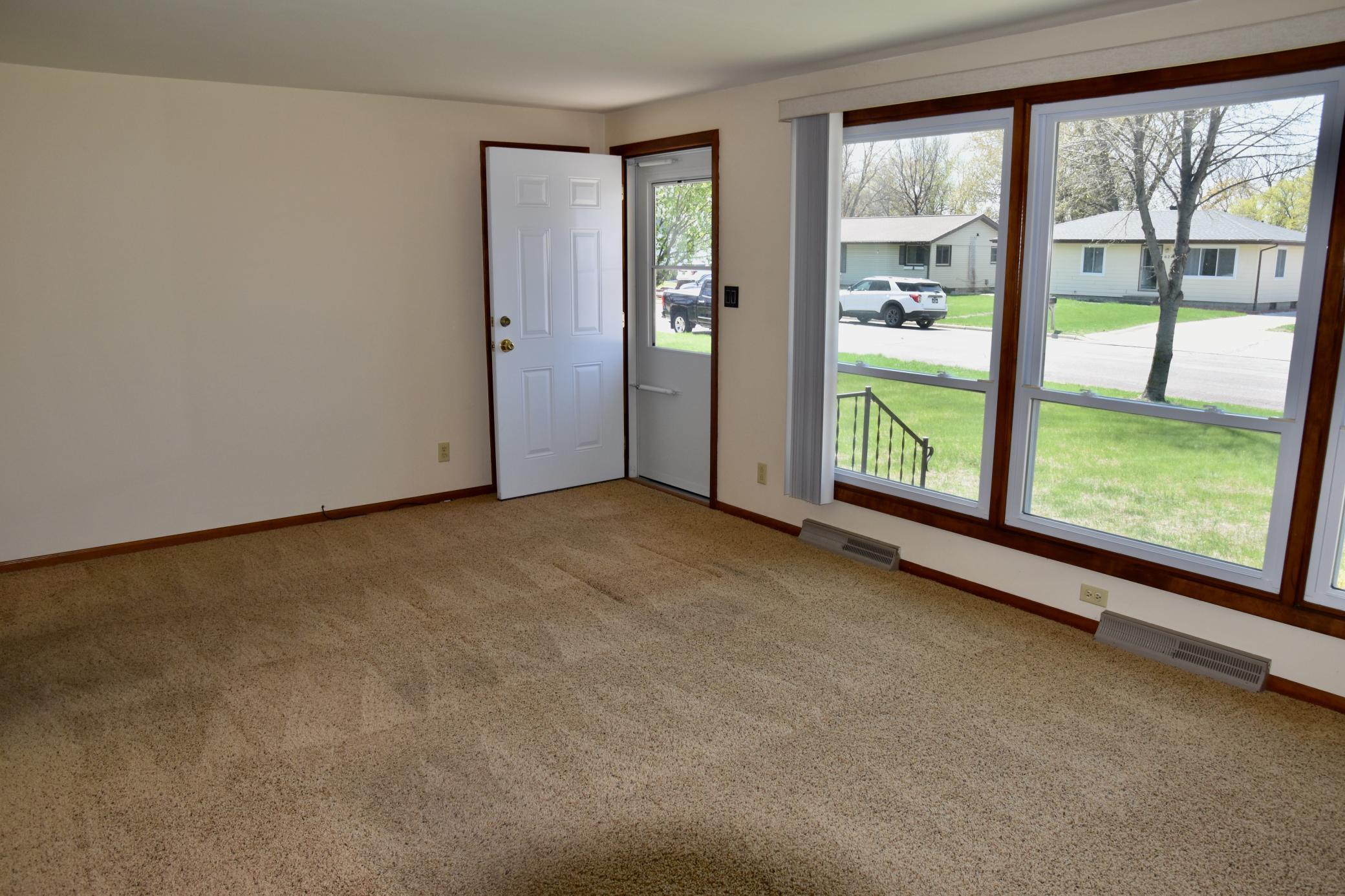 619 Ash Road, Worthington, Minnesota image 10