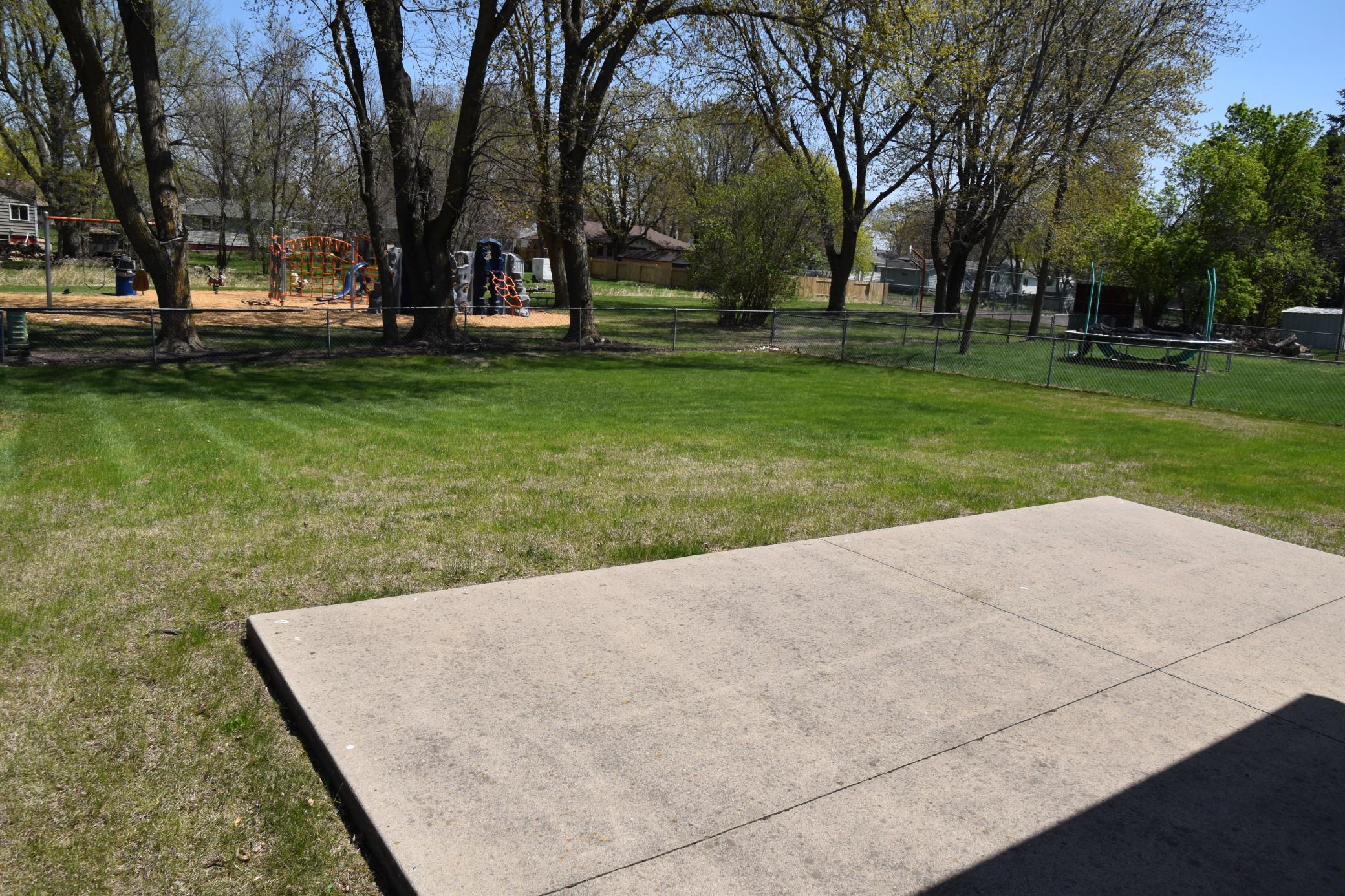 619 Ash Road, Worthington, Minnesota image 3