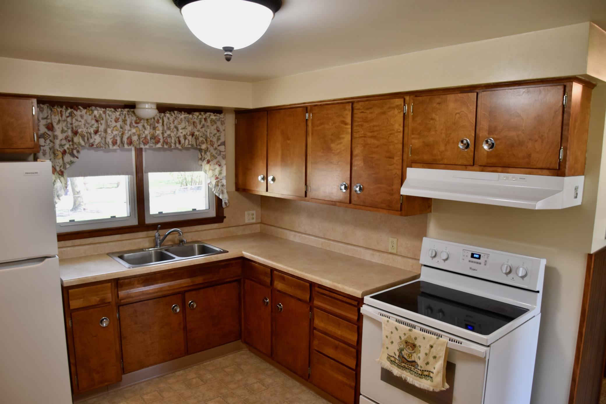619 Ash Road, Worthington, Minnesota image 13