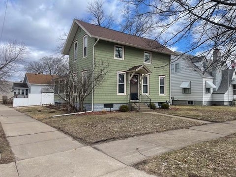 Homes For Sale - 426 W 4th Street<br/> Winona, MN 55987