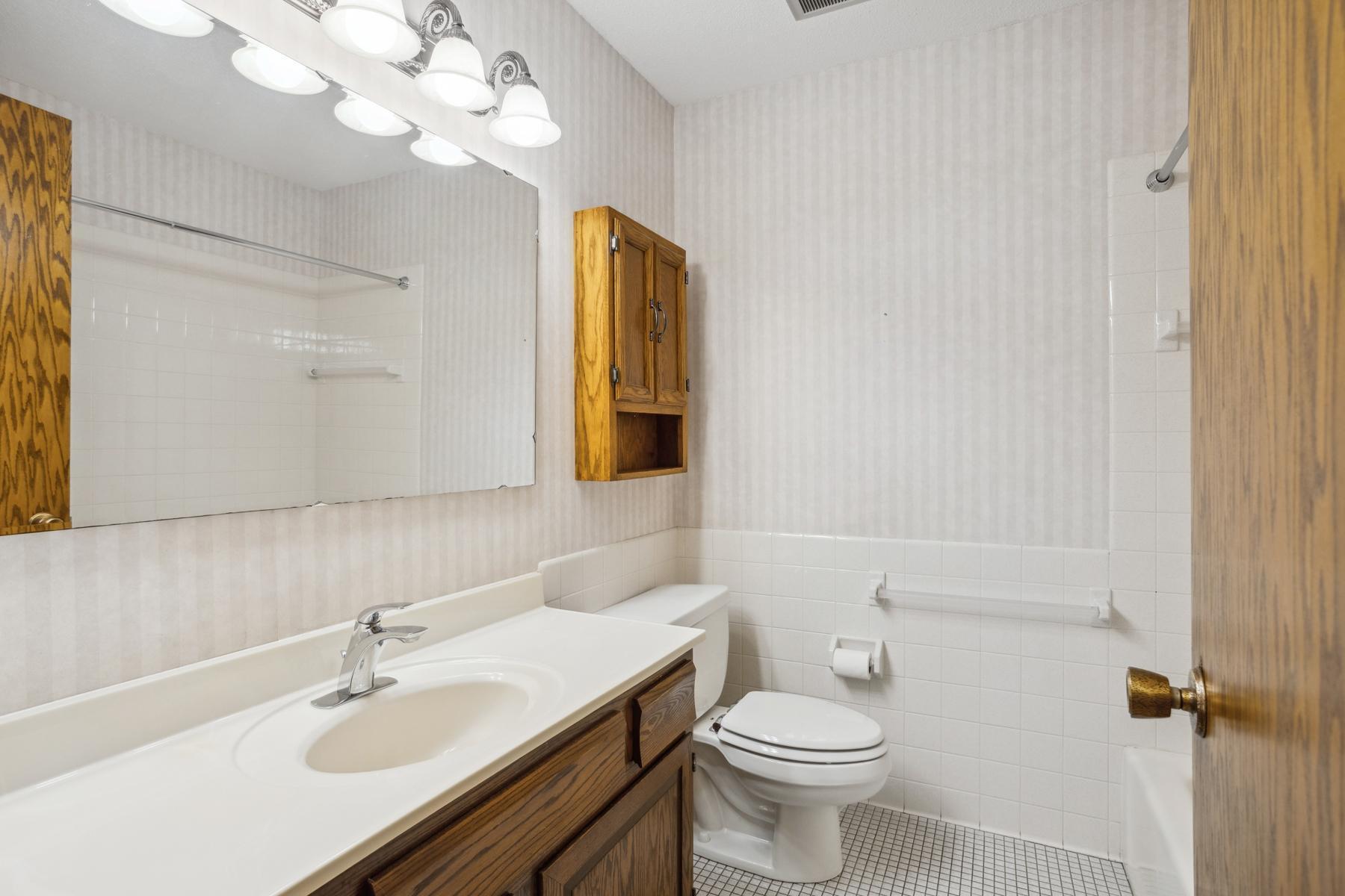 2820 150th Street, Shakopee, Minnesota image 36