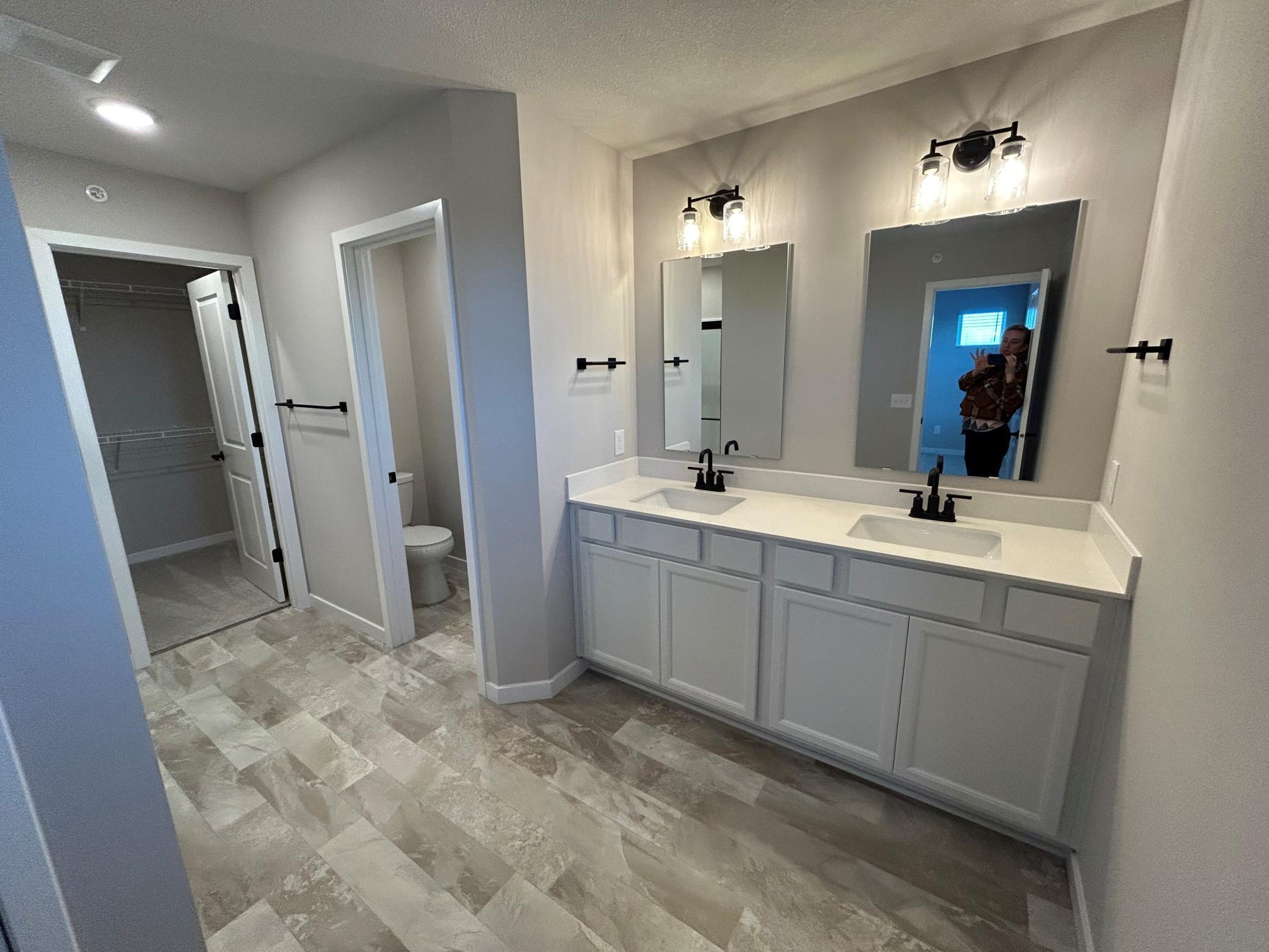 17920 Genoa Drive, Lakeville, Minnesota image 15