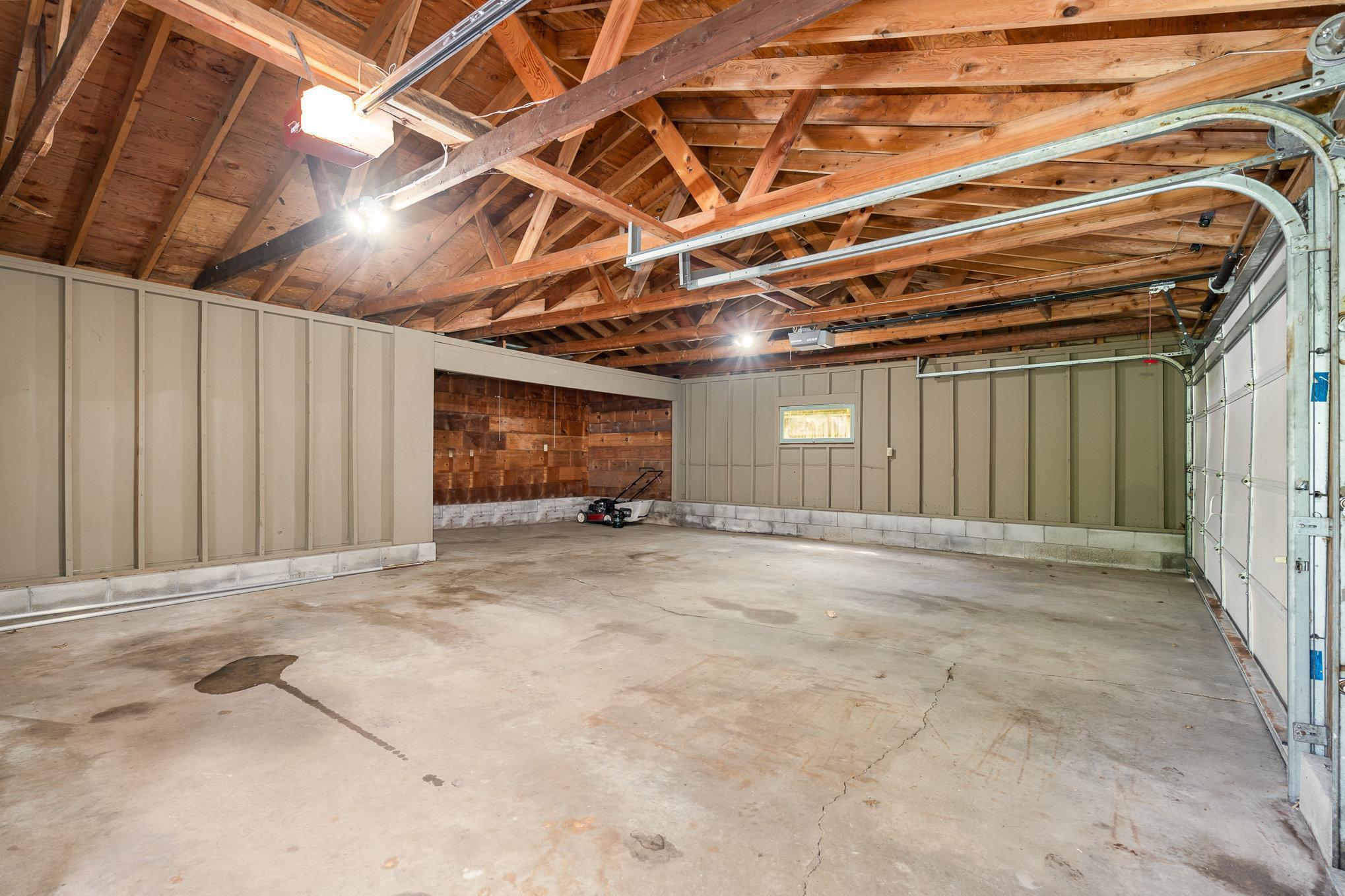 328 County Road B2, Roseville, Minnesota image 16
