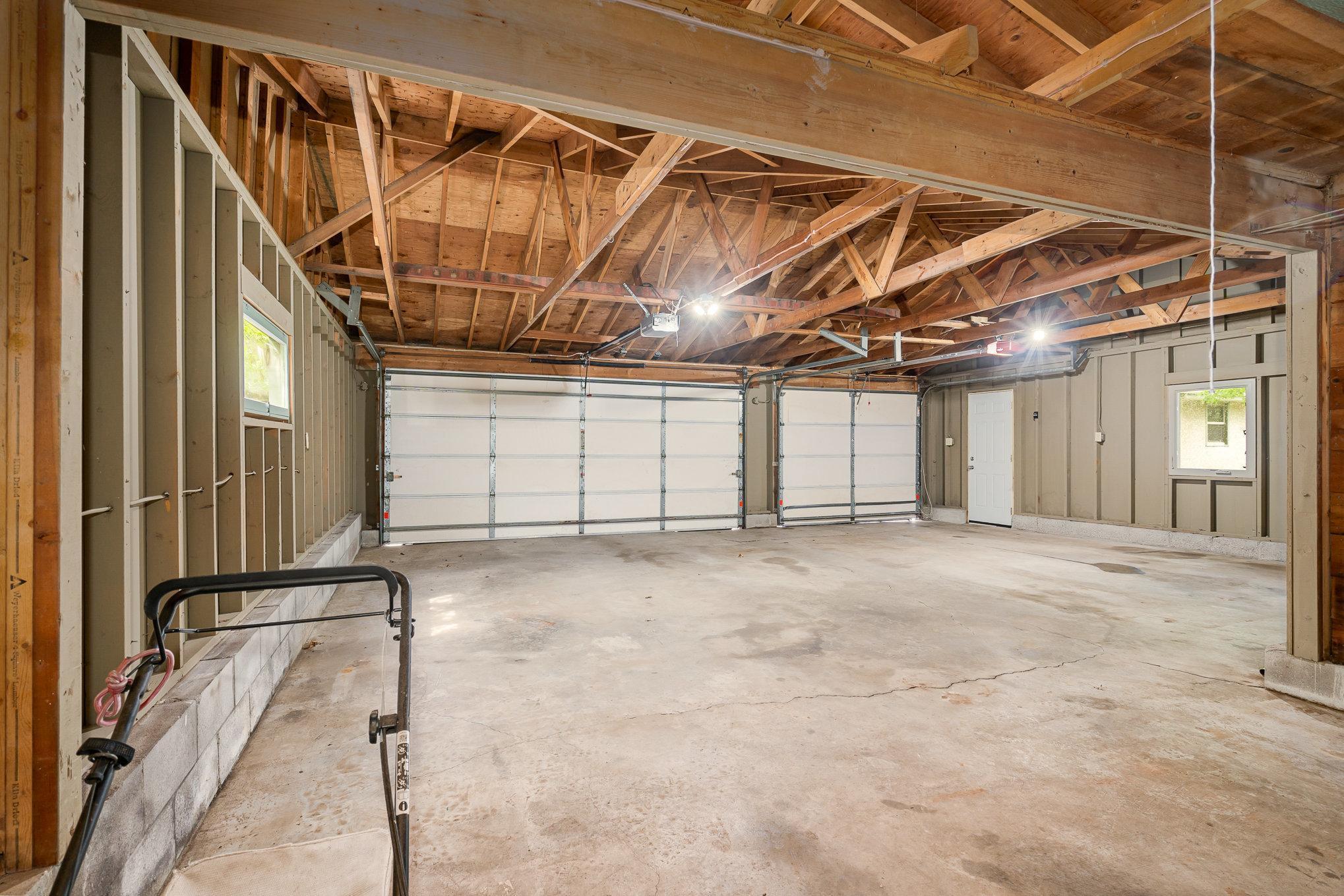 328 County Road B2, Roseville, Minnesota image 17
