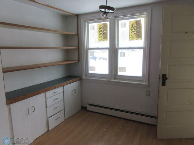 Fairmount, North Dakota 58030, United States, 3 Bedrooms Bedrooms, ,1 BathroomBathrooms,Residential,Pending,5144