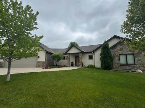 Homes For Sale - 2122 37th Street<br/> Saint Cloud, MN 56301