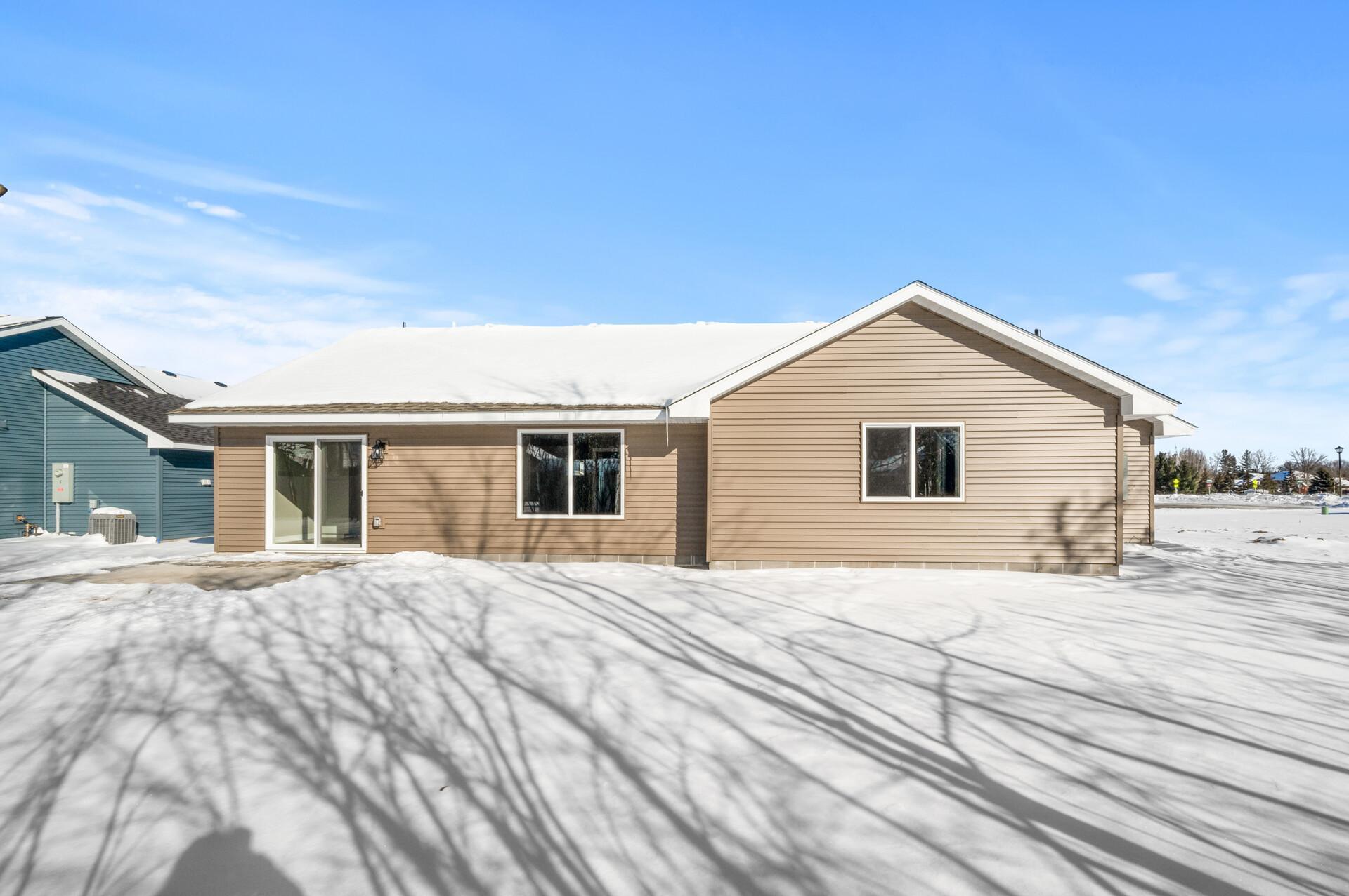 38636 Hawthorne Avenue, North Branch, Minnesota image 27