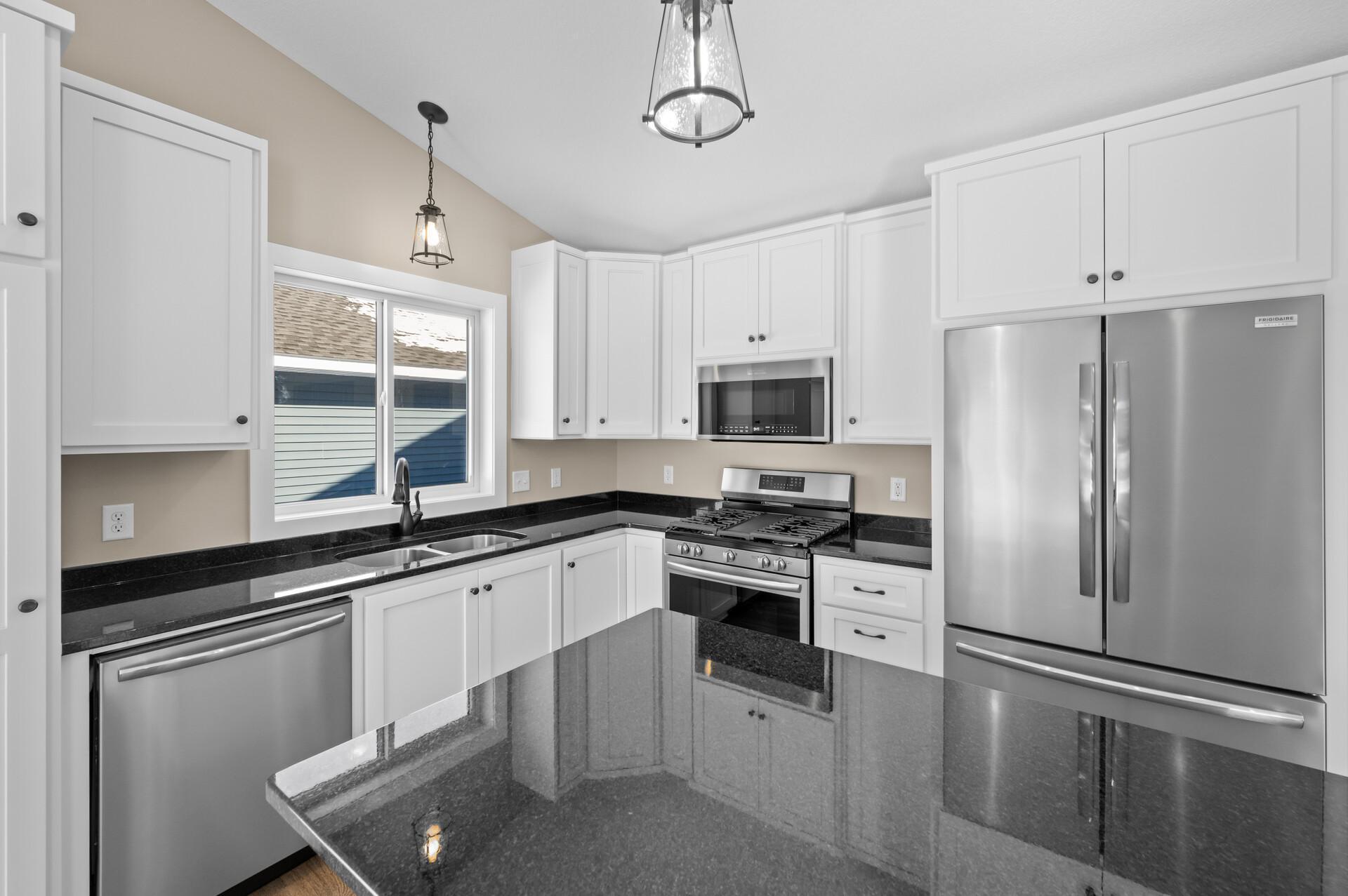 38636 Hawthorne Avenue, North Branch, Minnesota image 10