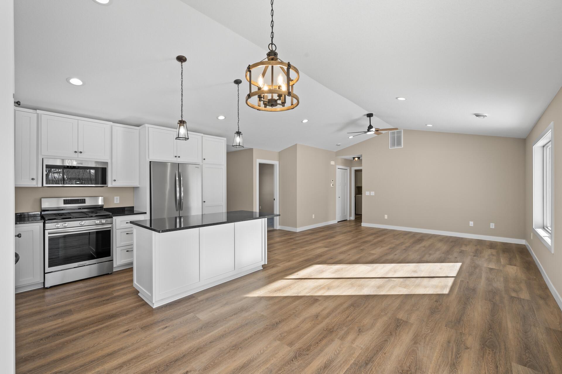 38636 Hawthorne Avenue, North Branch, Minnesota image 7
