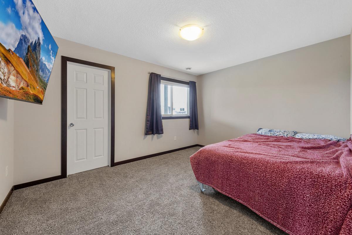 2120 Violet Lane, Faribault, Minnesota image 36
