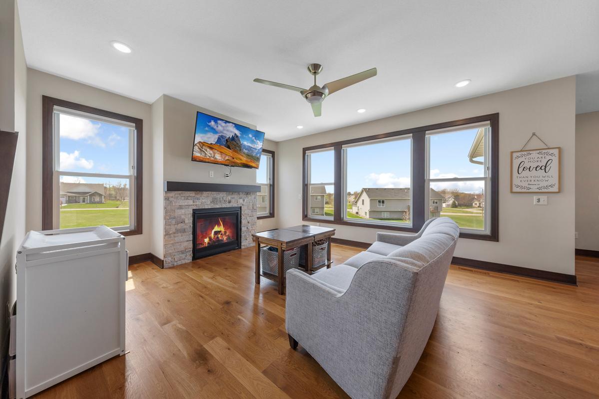 2120 Violet Lane, Faribault, Minnesota image 10