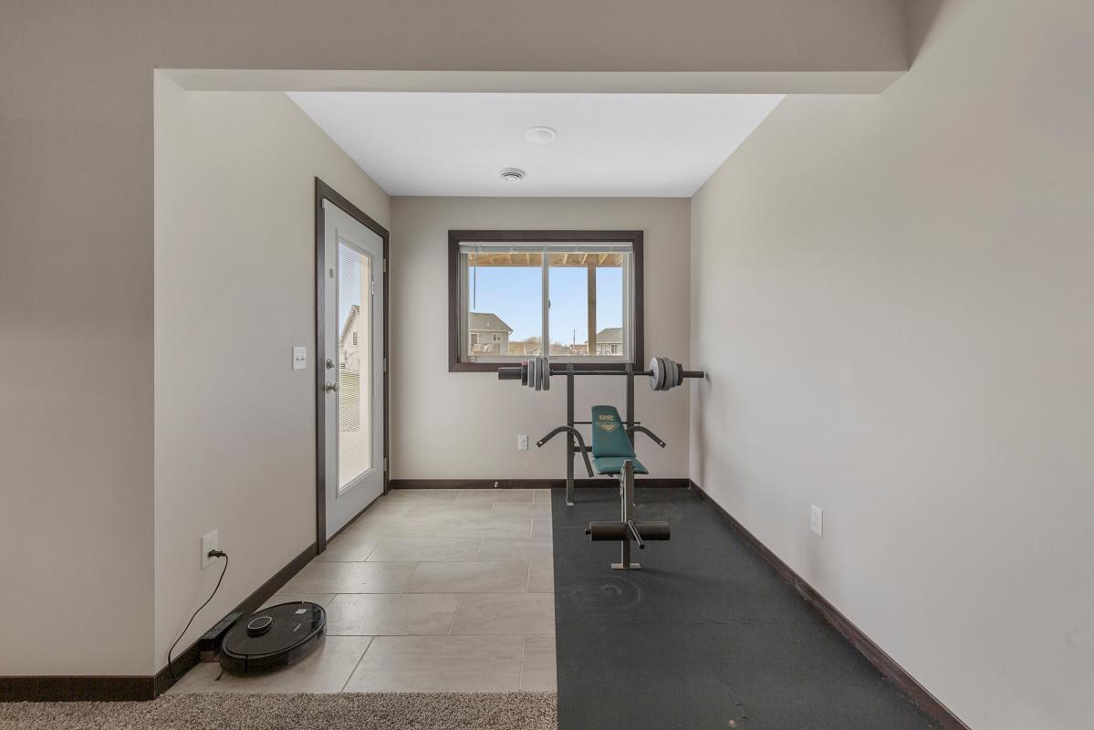 2120 Violet Lane, Faribault, Minnesota image 35