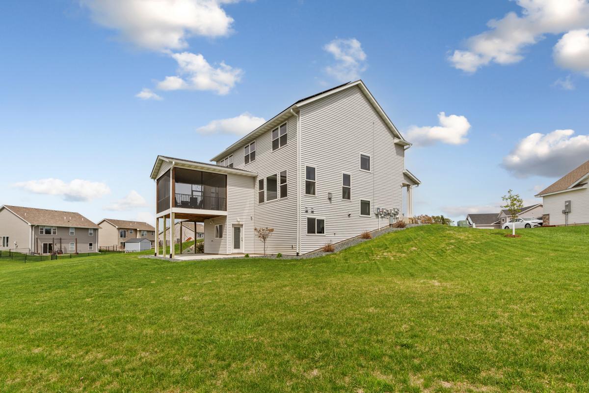 2120 Violet Lane, Faribault, Minnesota image 4