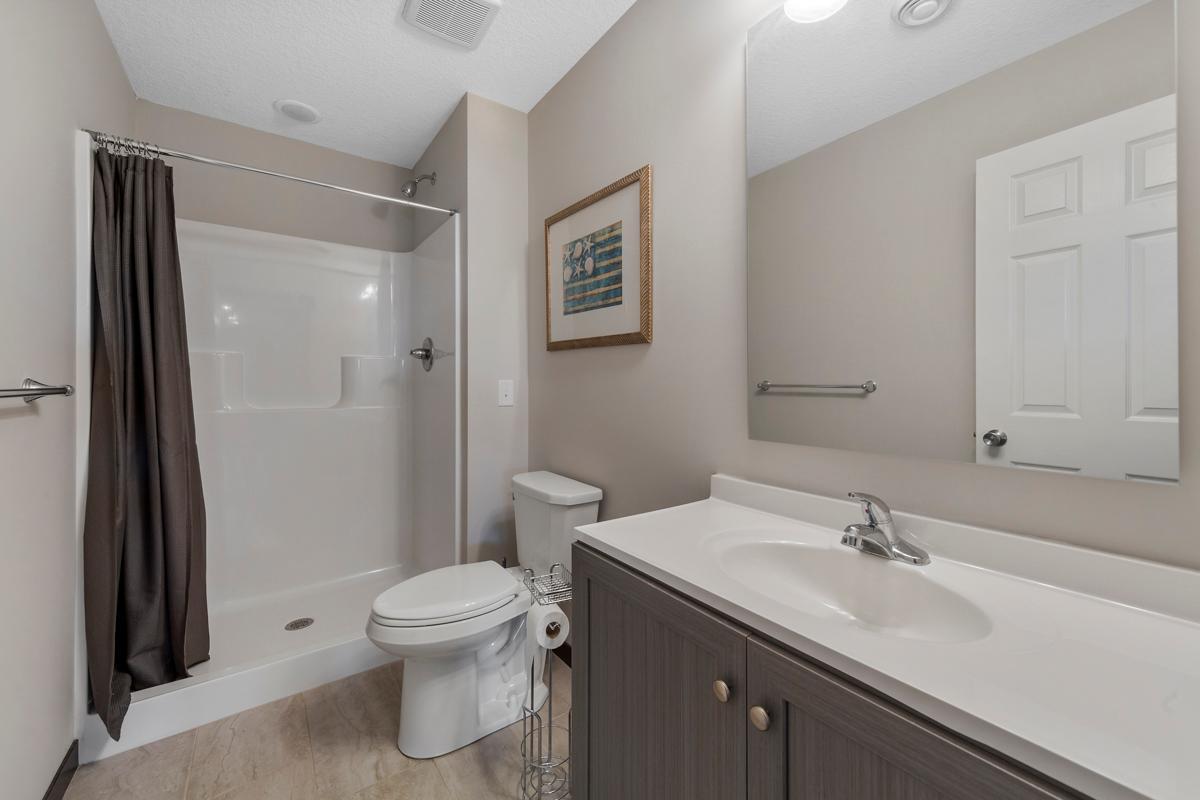 2120 Violet Lane, Faribault, Minnesota image 37