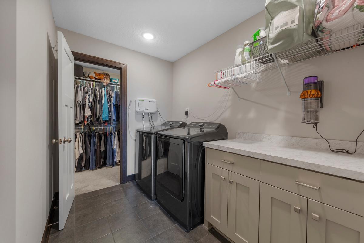 2120 Violet Lane, Faribault, Minnesota image 31