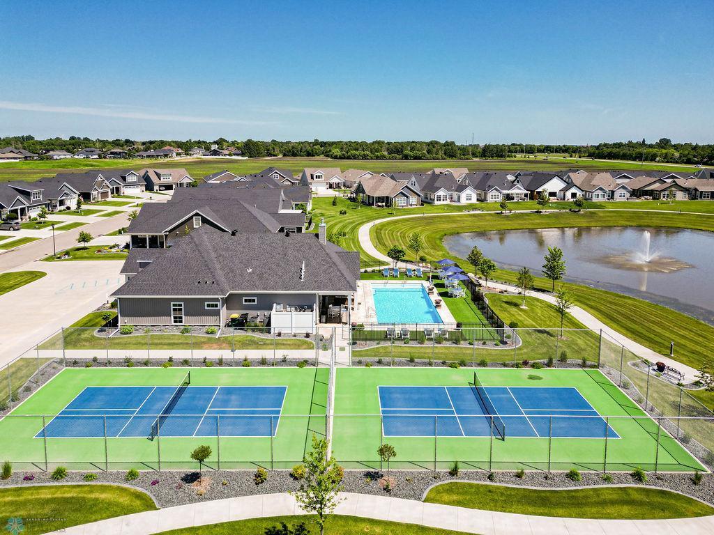 West Fargo, North Dakota 58078, United States, 3 Bedrooms Bedrooms, ,3 BathroomsBathrooms,Residential,Active,202178