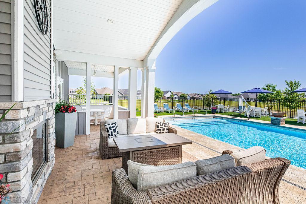 West Fargo, North Dakota 58078, United States, 3 Bedrooms Bedrooms, ,3 BathroomsBathrooms,Residential,Active,202178