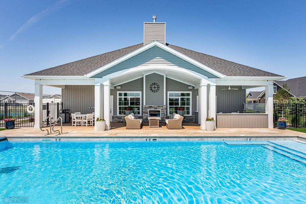 West Fargo, North Dakota 58078, United States, 3 Bedrooms Bedrooms, ,3 BathroomsBathrooms,Residential,Active,202178