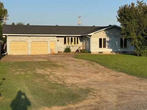 Homes For Sale - 608 Pacific Avenue<br/> Grand Forks County, Thompson, ND 58278