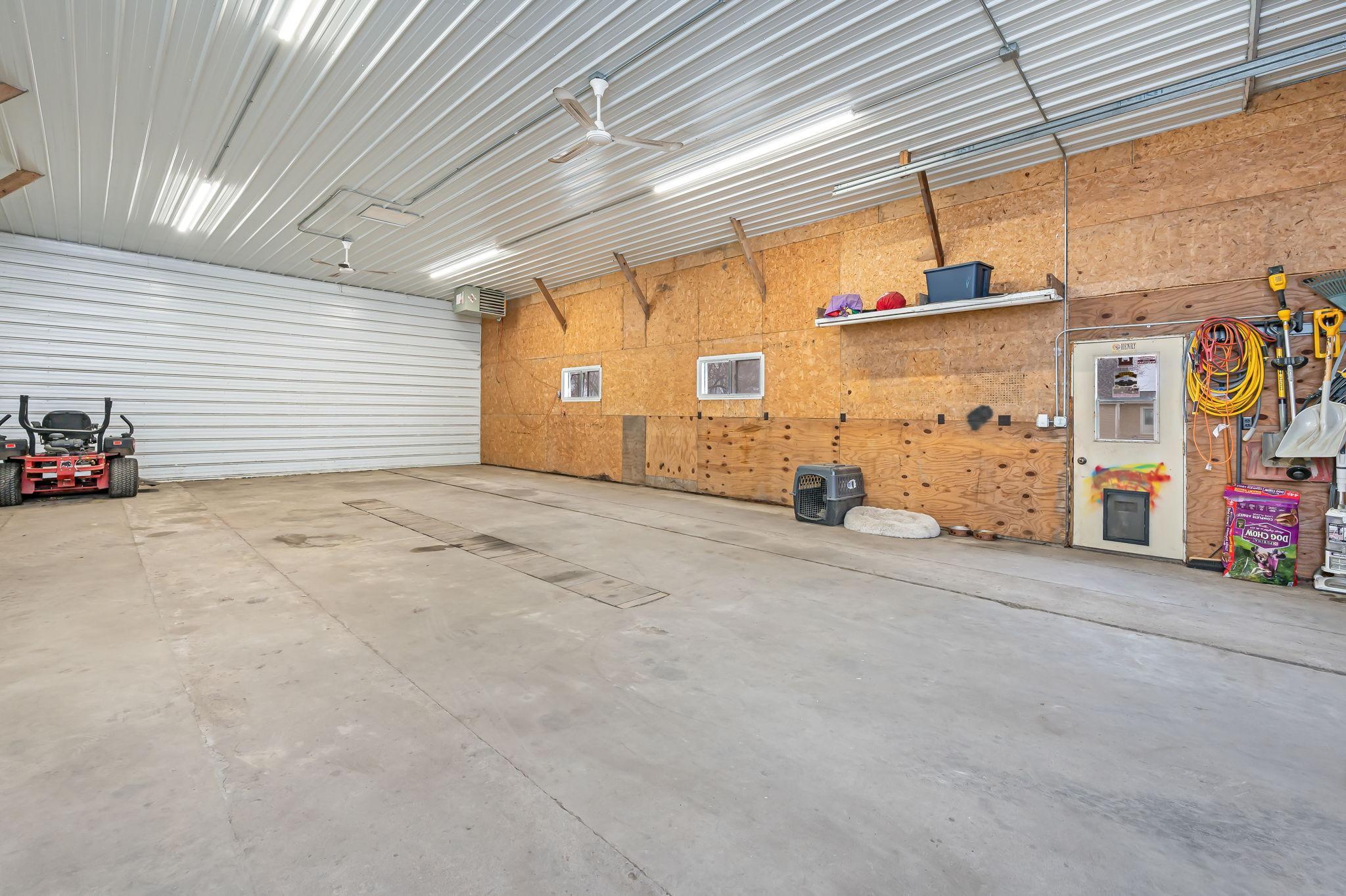 32632 85th Street, Blue Earth, Minnesota image 38