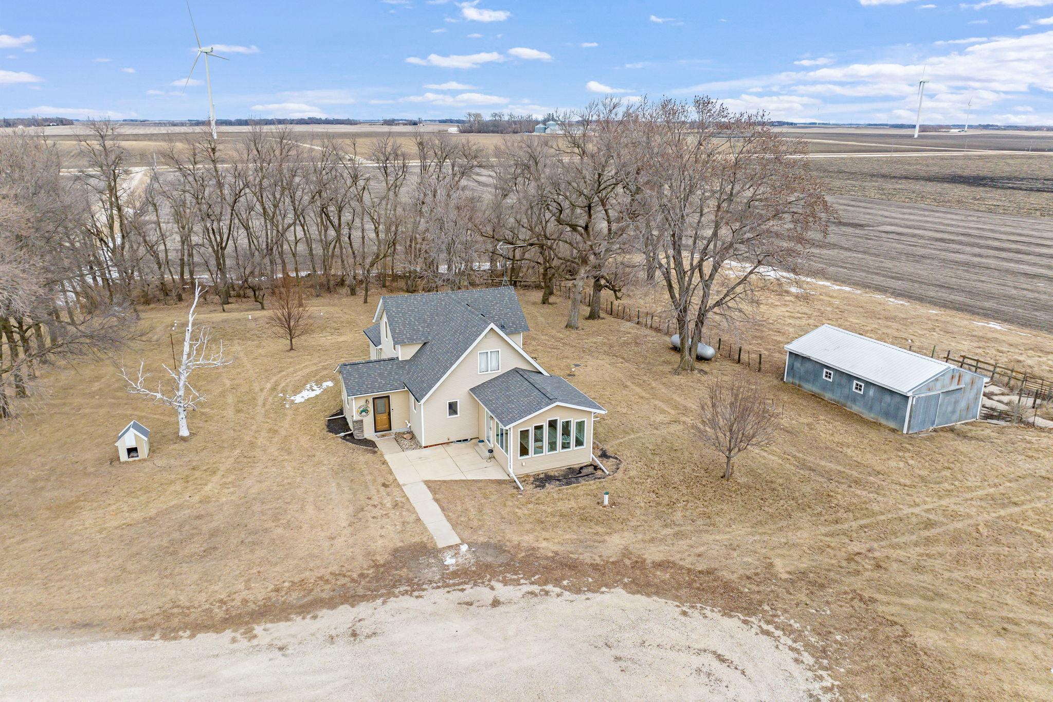 32632 85th Street, Blue Earth, Minnesota image 2