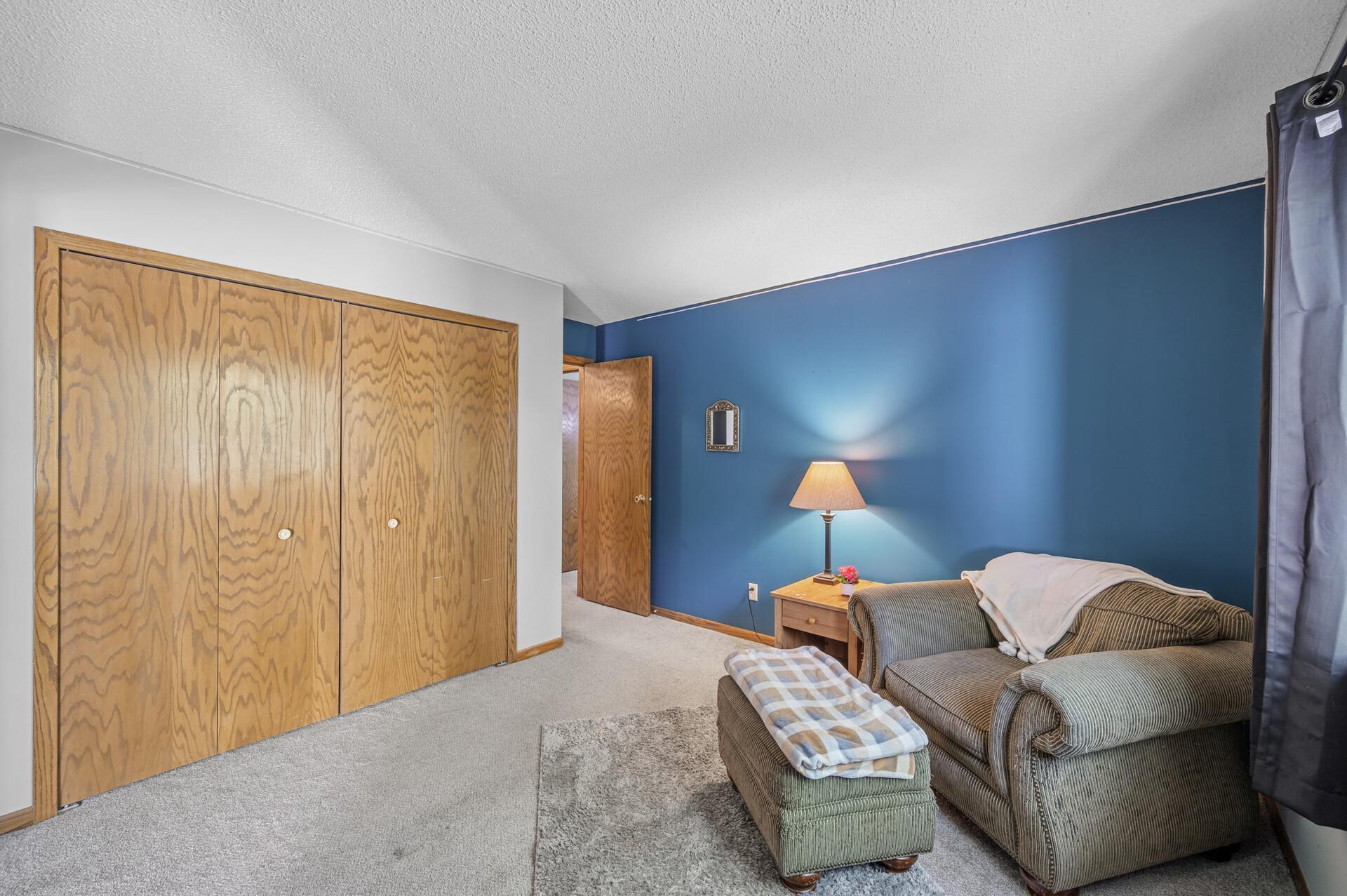 921 Pond View Court, Saint Paul, Minnesota image 18