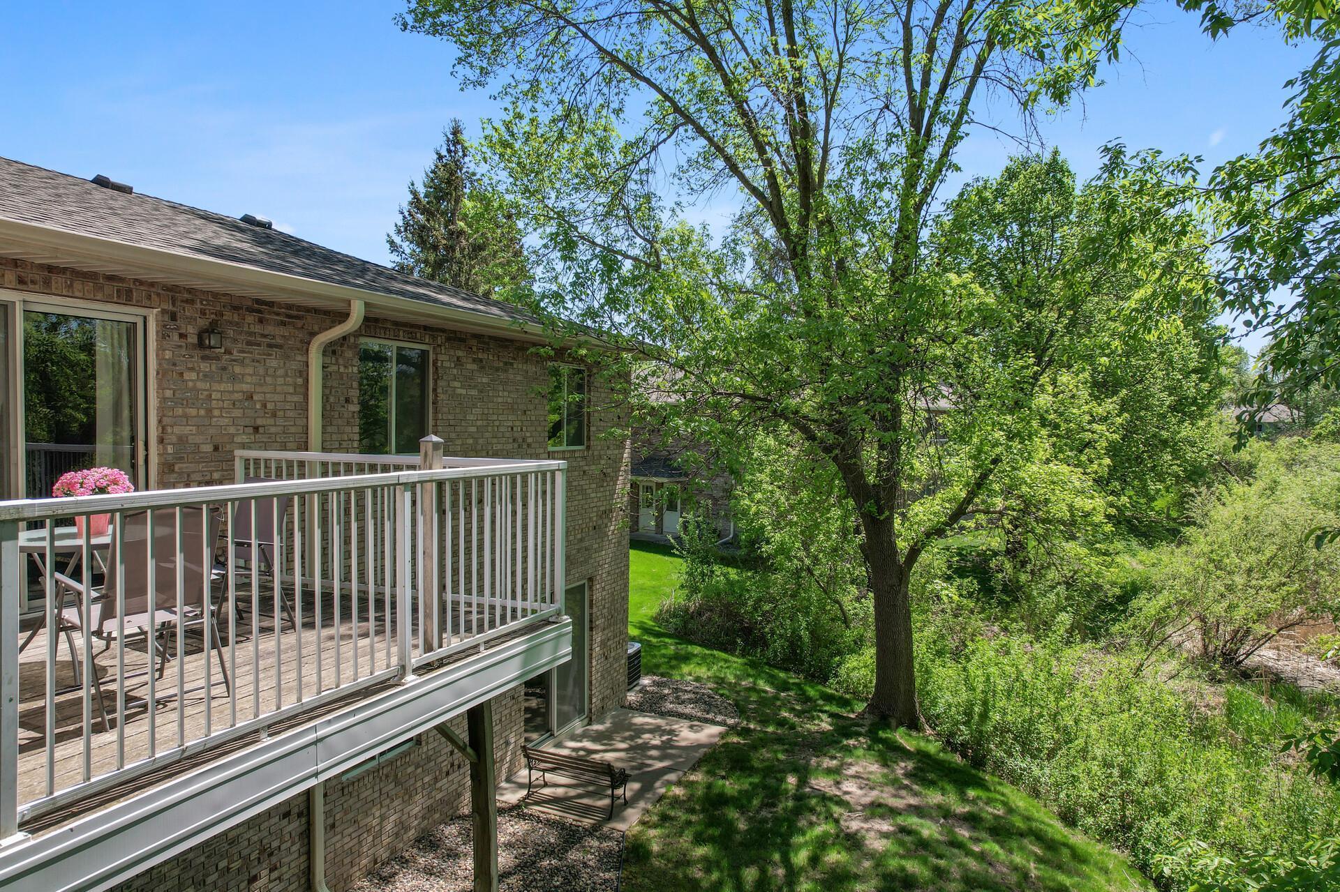 921 Pond View Court, Saint Paul, Minnesota image 23
