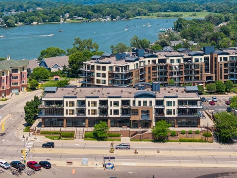 Condo For Sale - 4100 Shoreline Drive<br/> Spring Park, MN 55384