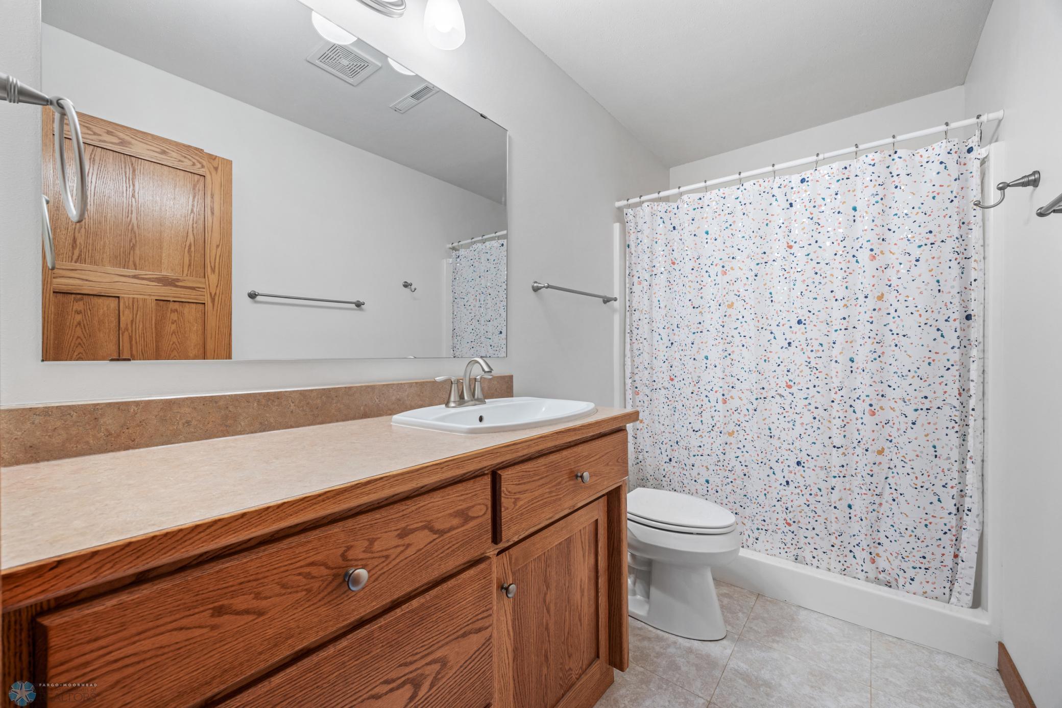 4146 Houkom Court, Fargo, North Dakota image 32
