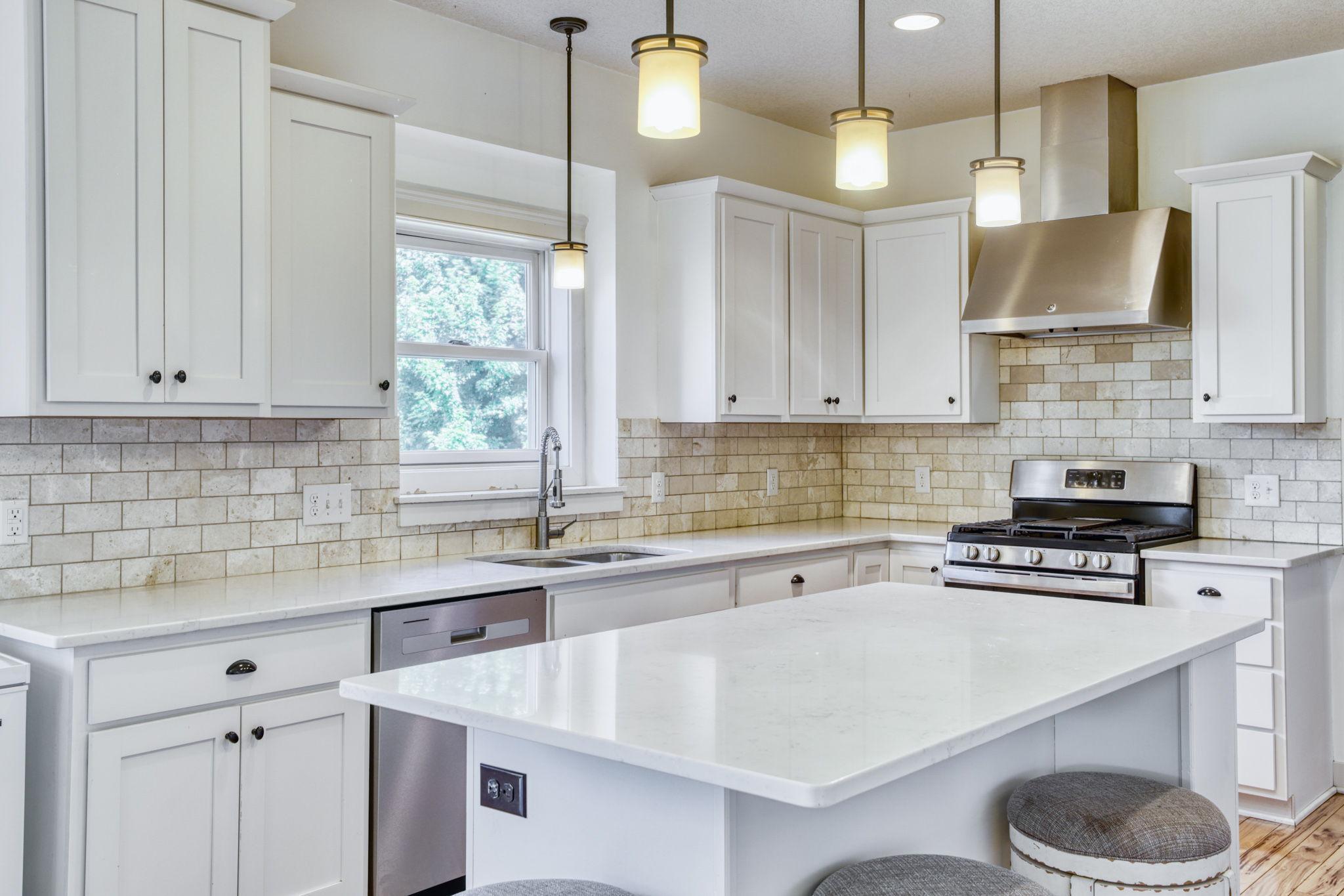 1730 Deephaven Drive, Saint Paul, Minnesota image 14