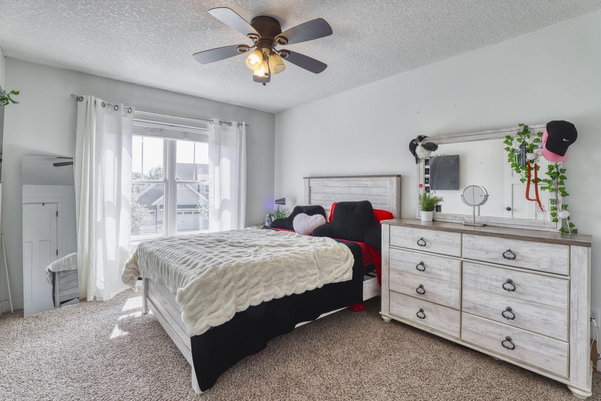 1730 Deephaven Drive, Saint Paul, Minnesota image 27